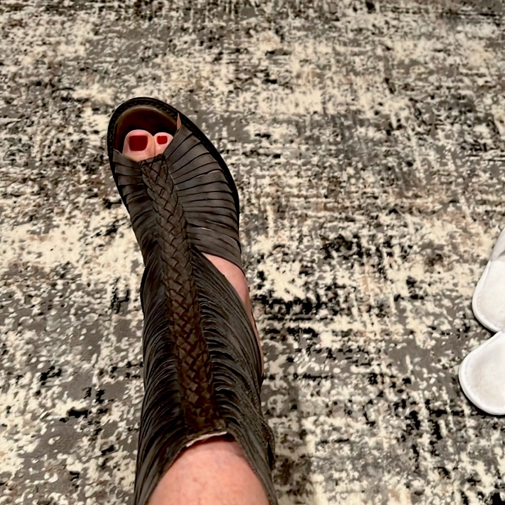 Freebird black sandals !